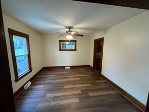 414 Summit St in Grove City, PA - Building Photo - Building Photo