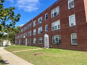 1101 - 1113 19th St NE in Washington, DC - Foto de edificio - Building Photo