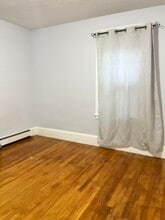 53 W Elm Ave in Quincy, MA - Building Photo - Building Photo