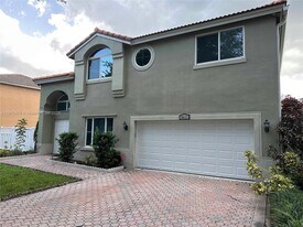 2611 Regalia Way in Hollywood, FL - Building Photo