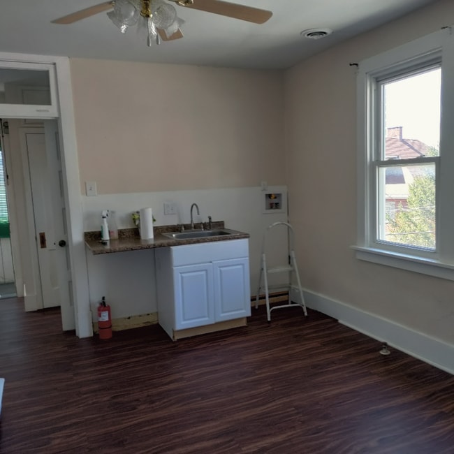 999 Beaver Rd in Ambridge, PA - Building Photo - Building Photo
