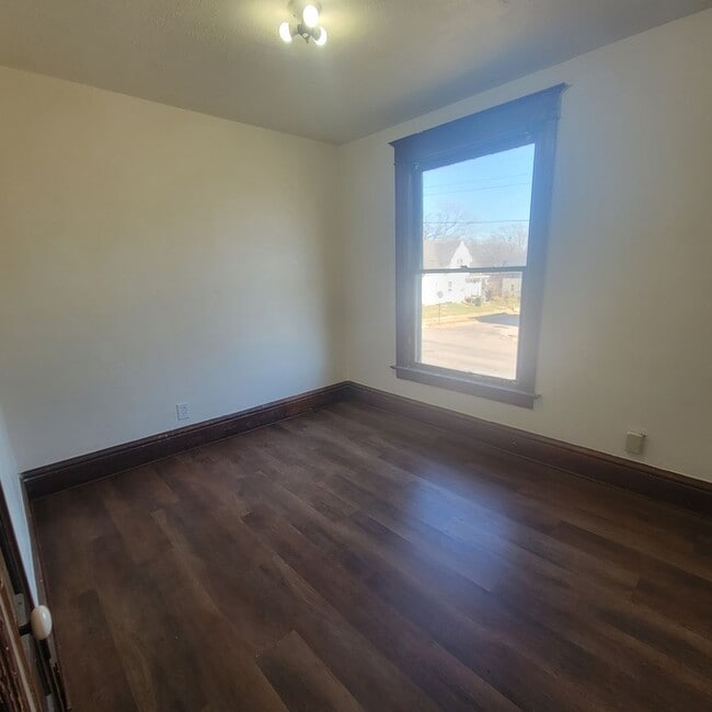 1625 Court St-Unit -1625 1/2- UNIT 1 in Sioux City, IA - Building Photo - Building Photo