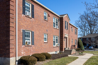 Seneca Park Condos in Louisville, KY - Building Photo - Building Photo