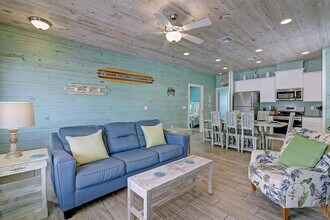 1617 S Station St, Unit SI ID1023189P in Port Aransas, TX - Building Photo - Building Photo