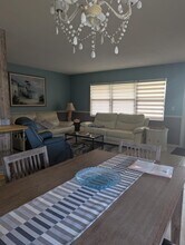 20 Coventry A in West Palm Beach, FL - Building Photo - Building Photo