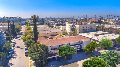 1155 Beachwood Ave in Los Angeles, CA - Building Photo - Building Photo