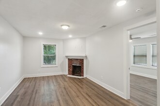 502 W 48th St in Savannah, GA - Building Photo - Building Photo