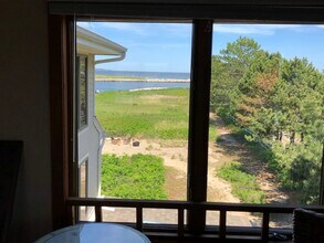 497 Atlantic Ave in Wells, ME - Foto de edificio - Building Photo