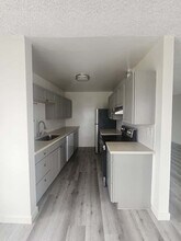1551 S Sherbourne Dr in Los Angeles, CA - Foto de edificio - Building Photo