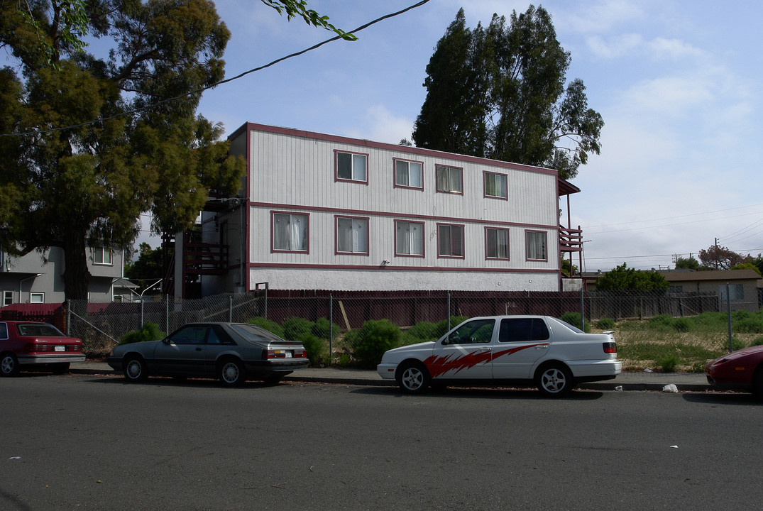 2813-2817 Calvin St in Redwood City, CA - Building Photo