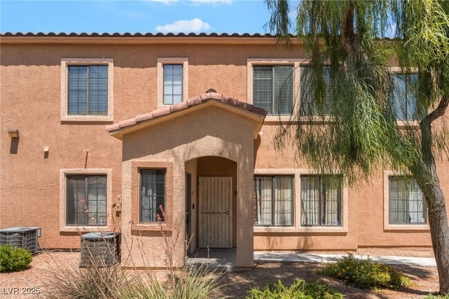 property at 2131 Hussium Hills St