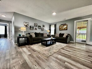 160 Overbrook Ct in Monroe, OH - Building Photo - Building Photo