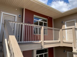 2910 Overlook Blvd-Unit -200 in Helena, MT - Building Photo - Building Photo