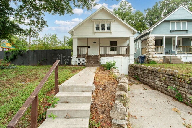3803 Highland Ave in Kansas City, MO - Building Photo - Building Photo