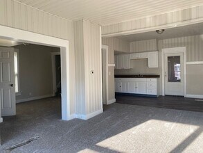 209 N Irwin St in Dayton, OH - Building Photo - Building Photo