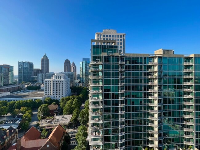 923 Peachtree St NE, Unit 1828 in Atlanta, GA - Building Photo - Building Photo