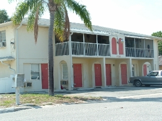 4507 W 67th St in Bradenton, FL - Foto de edificio