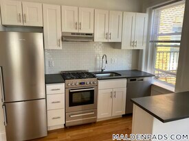 475 Highland Ave, Unit 3 in Malden, MA - Building Photo
