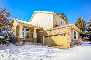 7149 S Little River Ct in Aurora, CO - Building Photo