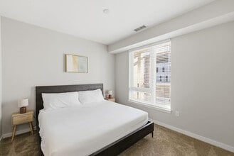 421 E Market St, Unit ID1384024P in Indianapolis, IN - Building Photo - Building Photo