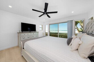 3901 Ocean Front Walk in San Diego, CA - Building Photo - Building Photo