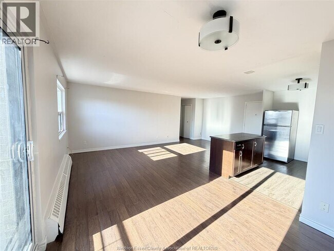 20 Bradmon Dr in St Catharines, ON - Building Photo - Building Photo