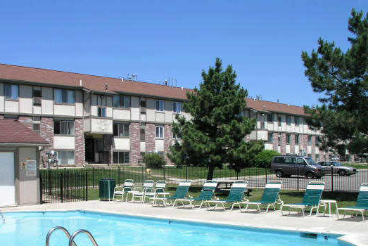 Pine Creek Apartments Photo