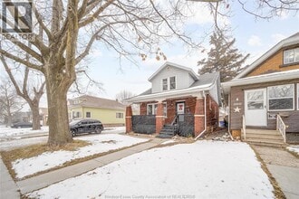 956 Curry Ave in Windsor, ON - Building Photo - Building Photo