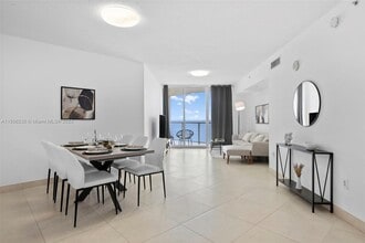16699 Collins Ave, Unit 1710 in Sunny Isles Beach, FL - Building Photo - Building Photo