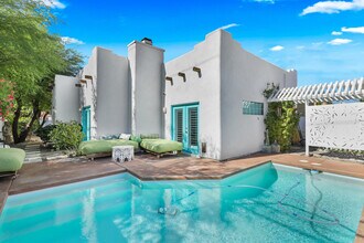 53980 Avenida Mendoza in La Quinta, CA - Building Photo - Building Photo