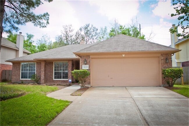 property at 18319 N Willow Bluff Rd