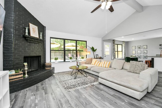 property at 5706 Sunnygate Dr