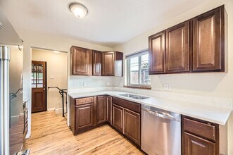 1900 W Arkansas Ave in Denver, CO - Building Photo - Building Photo