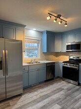 214 Lindell Dr, Unit B in Normal, IL - Building Photo - Building Photo