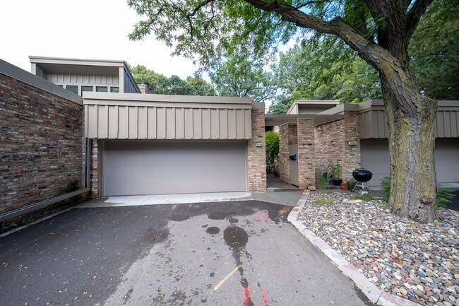 property at 5704 Duncan Ln