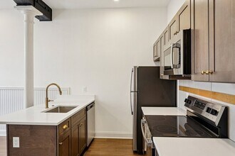 401 Martin St in Philadelphia, PA - Foto de edificio - Building Photo