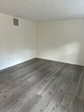 9217 Redbridge Ct in Laurel, MD - Building Photo - Building Photo