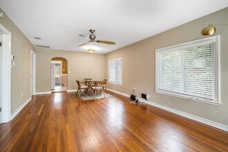 1509 Hillside Dr in Tampa, FL - Building Photo - Building Photo
