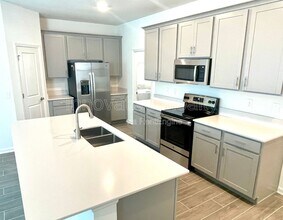 2489 Relaxing Ln in Kissimmee, FL - Building Photo - Building Photo