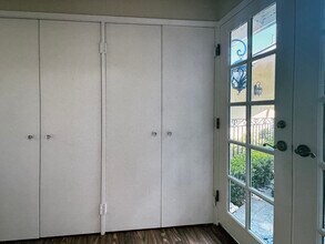 25860 Altamont Rd in Los Altos Hills, CA - Foto de edificio - Building Photo