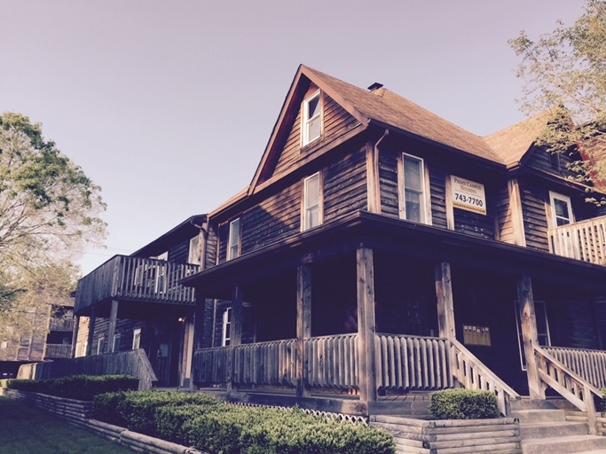 Bowler (NEW) in West Lafayette, IN - Foto de edificio