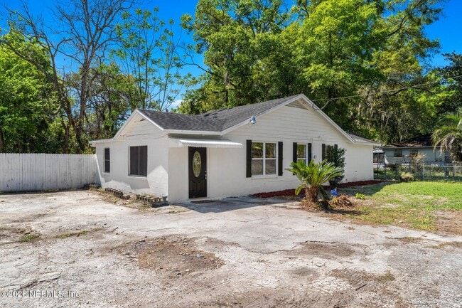 3250 Soutel Dr in Jacksonville, FL - Building Photo - Building Photo