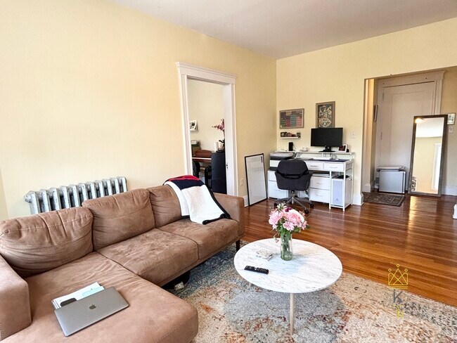 181 Winthrop Rd in Brookline, MA - Building Photo - Building Photo