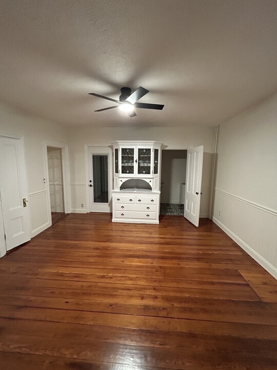 107 Central Ave, Unit #2 in Milton, MA - Building Photo