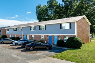 Pinewood Trace in Monroe, NC - Building Photo