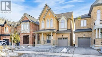 49 Hopewell St in Vaughan, ON - Building Photo