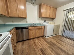 5525 Capistrano Ave in Atascadero, CA - Building Photo - Building Photo