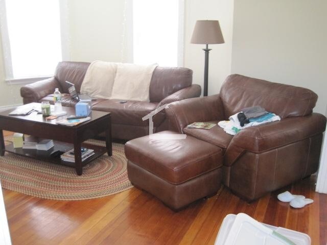 26 Bigelow St, Unit 1 in Boston, MA - Building Photo