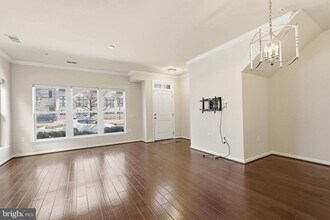 637 Diamondback Dr in Gaithersburg, MD - Building Photo - Building Photo