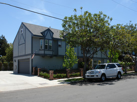 17072 Sims St in Huntington Beach, CA - Building Photo